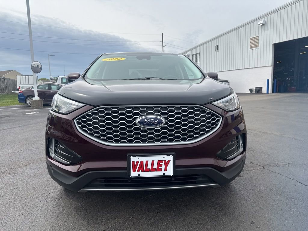 Certified 2024 Ford Edge SEL w/ Convenience Package AWD/4WD image 11