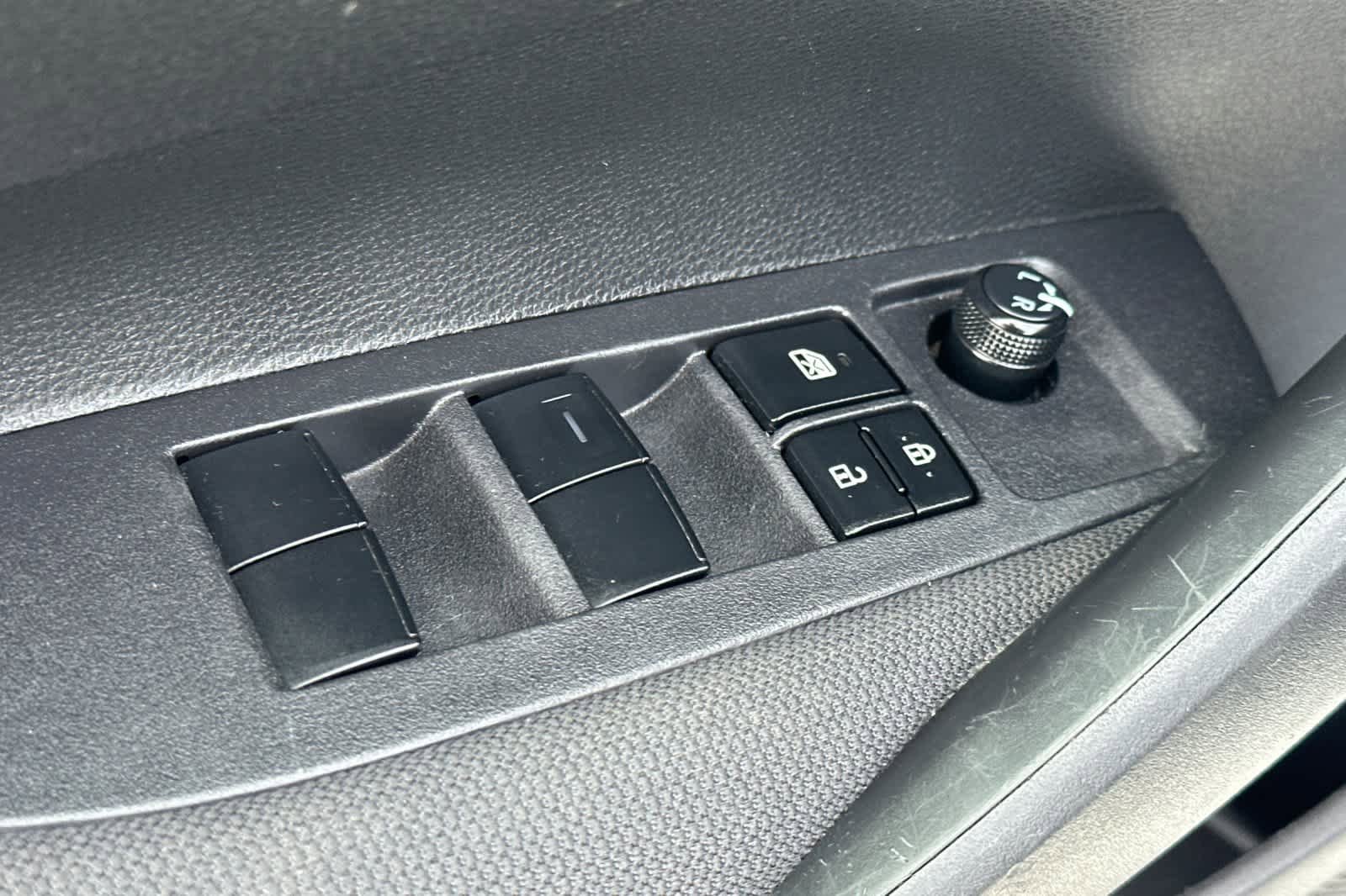 Used 2024 Toyota Corolla LE FWD image 13