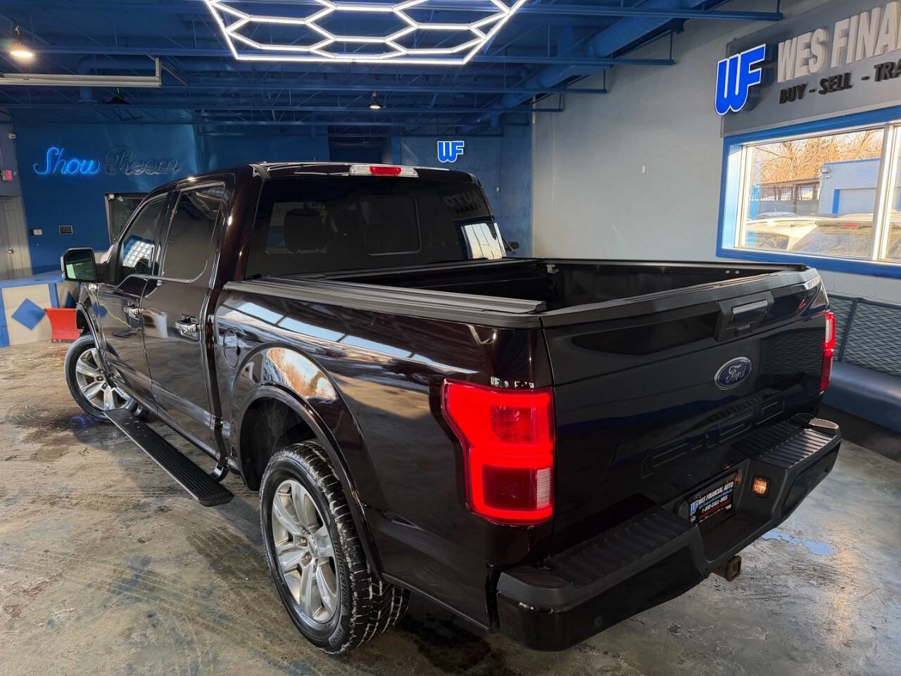 Used 2018 Ford F150 Platinum w/ Technology Package image 3