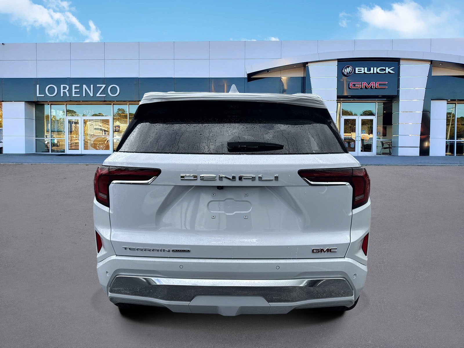 New 2027 GMC Terrain Denali w/ LPO, Floor Liner Package AWD/4WD image 5
