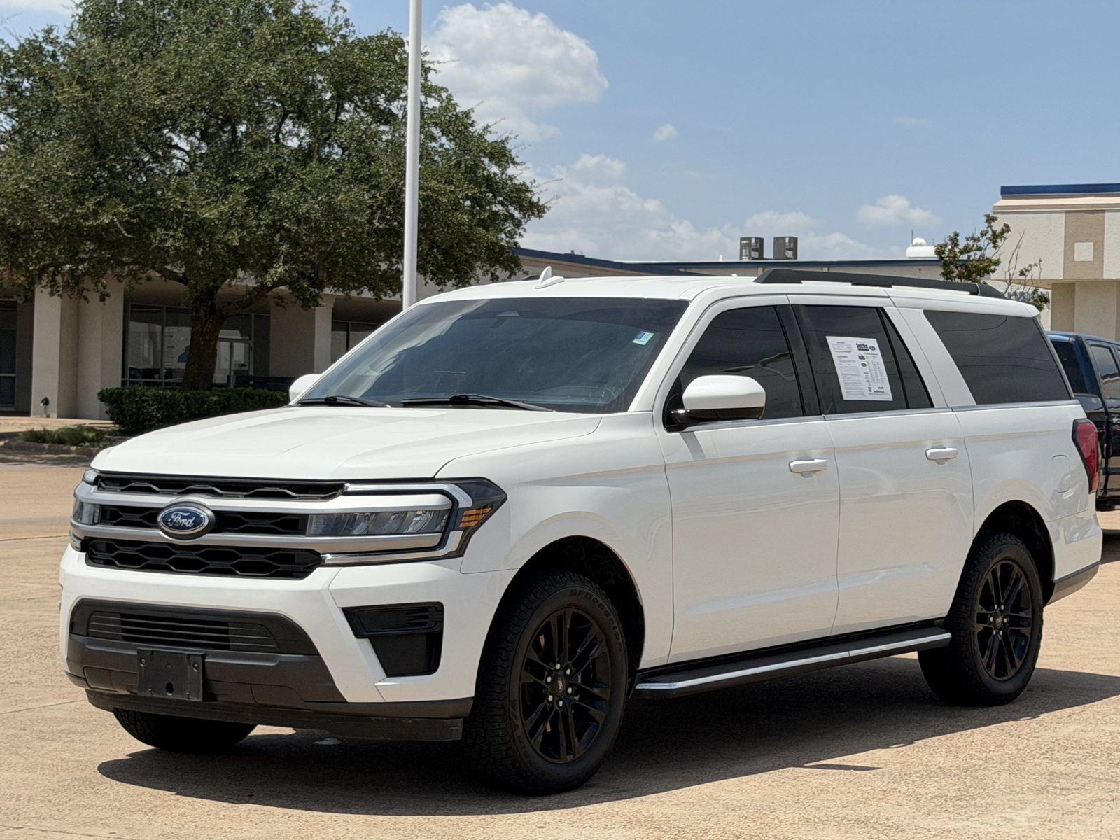 Used 2022 Ford Expedition Max XLT RWD image 8