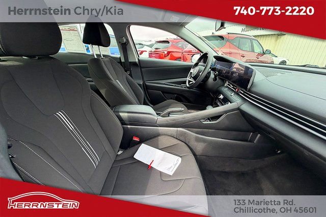 Used 2024 Hyundai Elantra SEL image 26