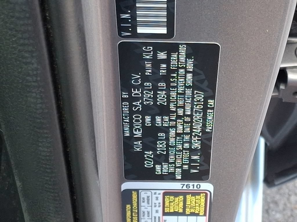 Used 2024 Kia Forte LXS w/ LXS Technology Package FWD image 25
