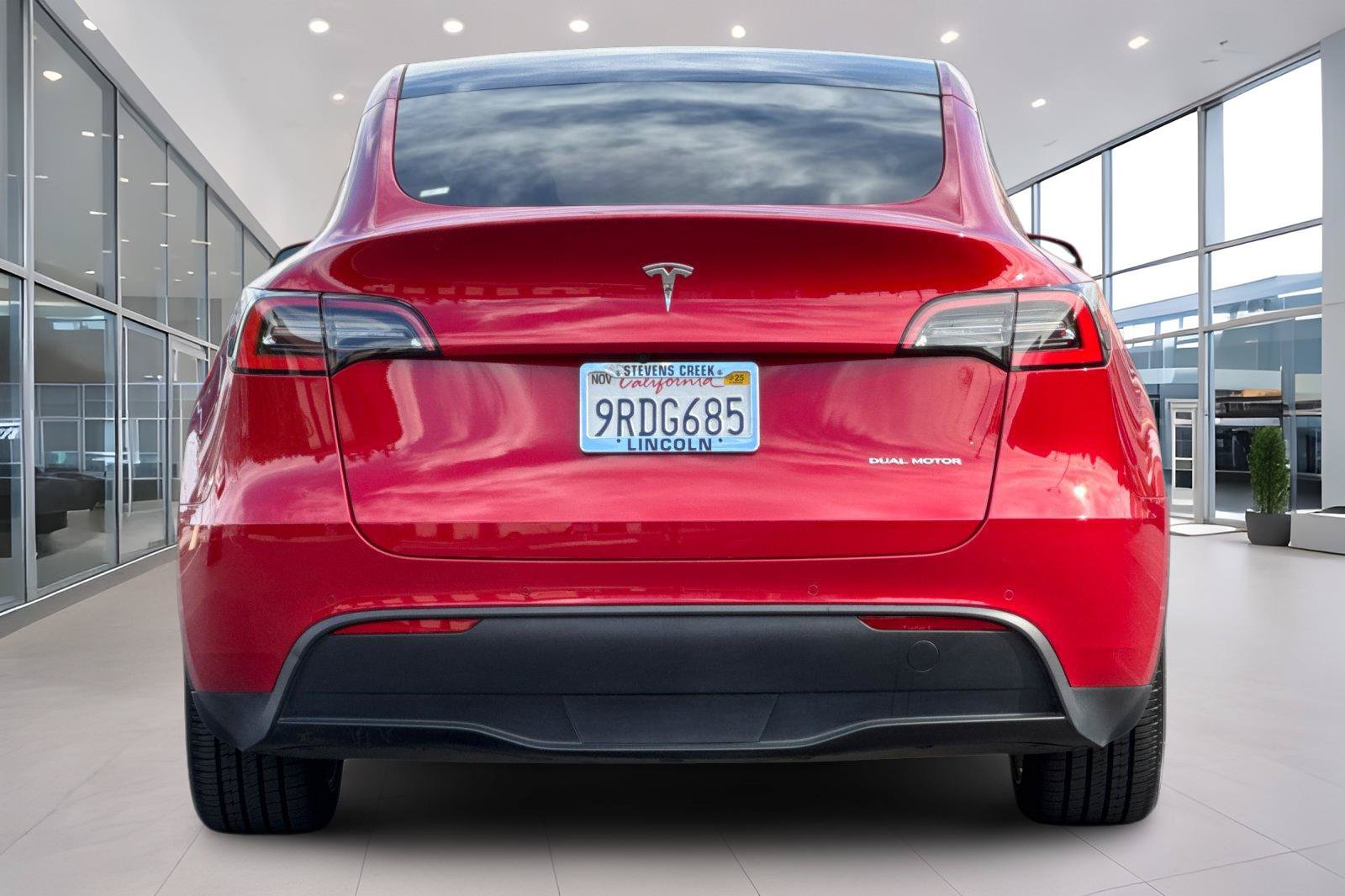 Used 2021 Tesla Model Y Long Range AWD/4WD image 5