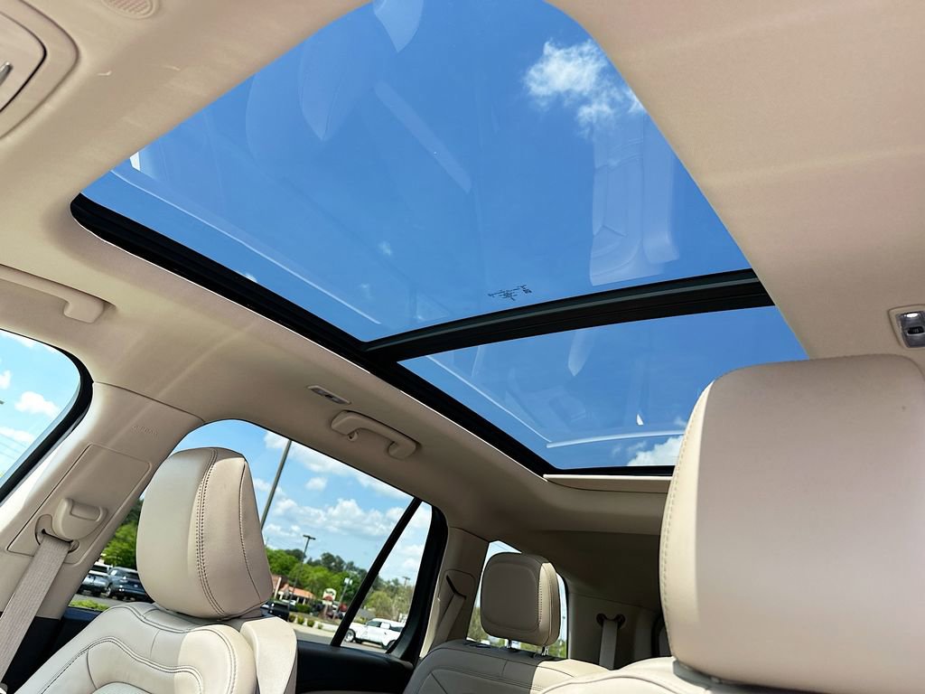 Used 2022 Lincoln Aviator Reserve image 11