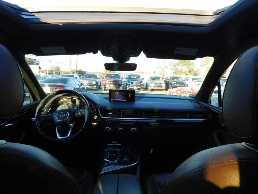 Used 2017 Audi Q7 2.0T Premium Plus w/ Premium Plus Package AWD/4WD image 22