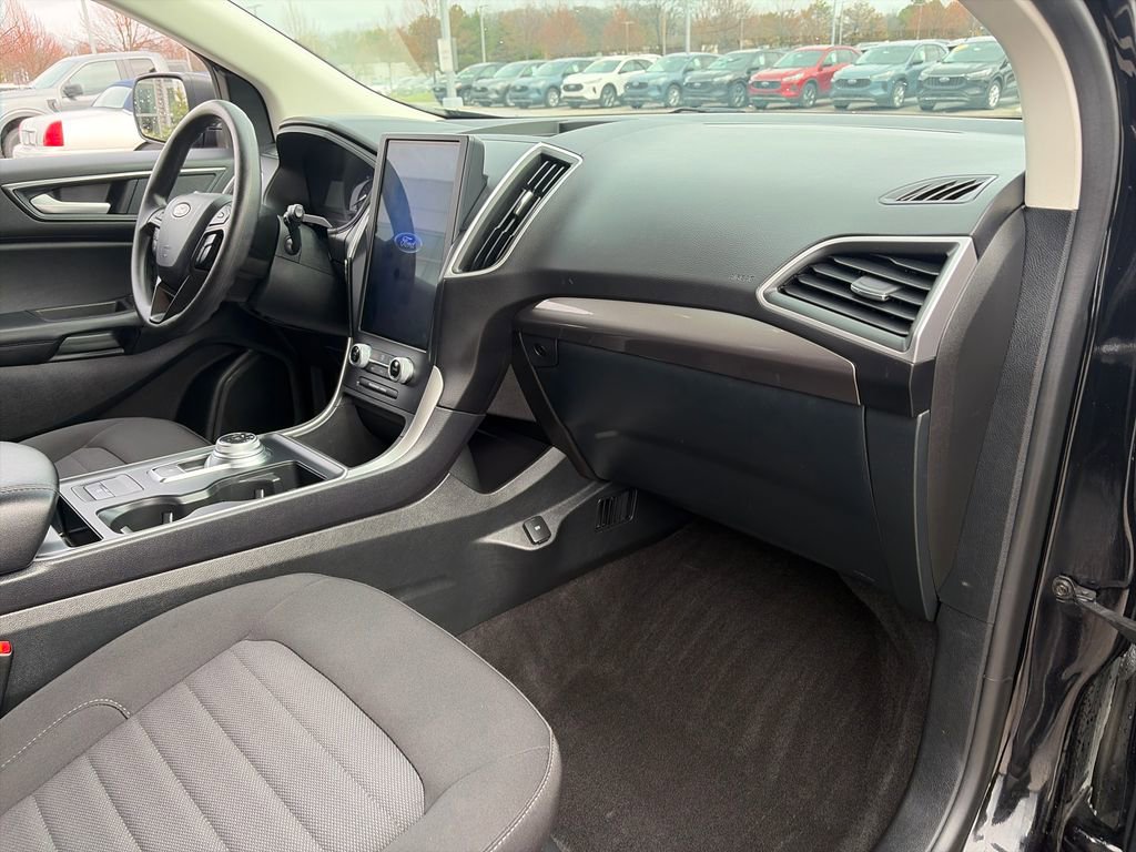 Used 2024 Ford Edge SE image 10