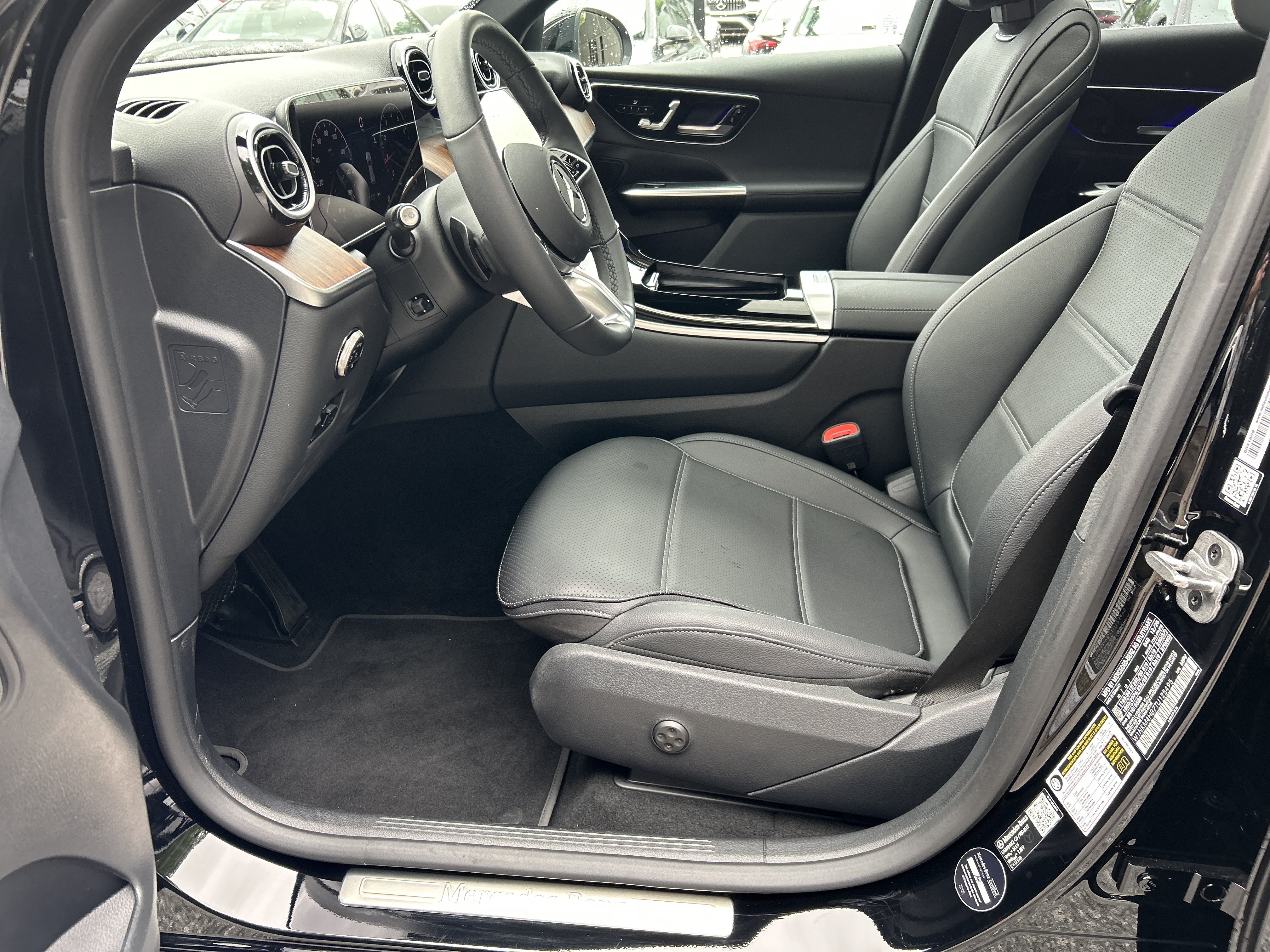 Certified 2026 Mercedes-Benz GLC 300 4MATIC image 21