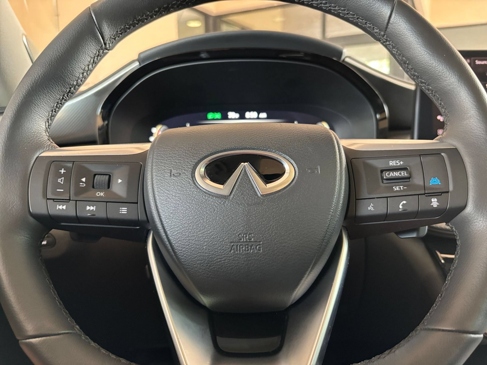 Used 2026 INFINITI QX60 Luxe FWD image 33