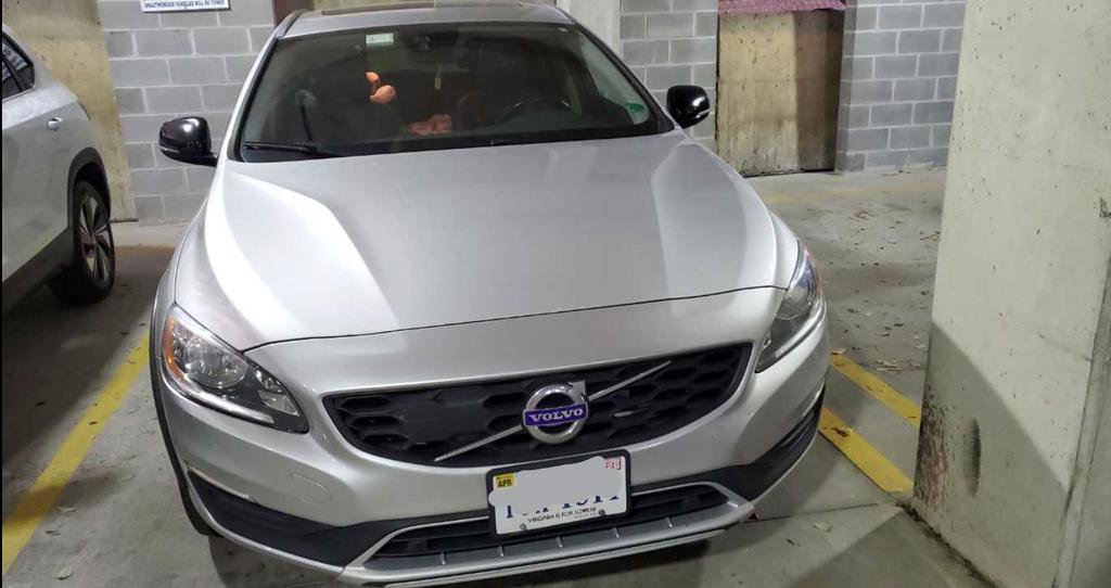 Used 2018 Volvo V60 T5 Cross Country w/ Convenience Package AWD/4WD image 4