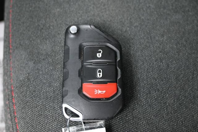 Used 2024 Jeep Wrangler Unlimited Rubicon AWD/4WD image 25