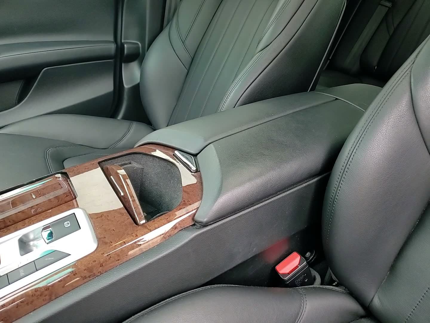 Used 2016 Maserati Quattroporte S Q4 AWD/4WD image 35