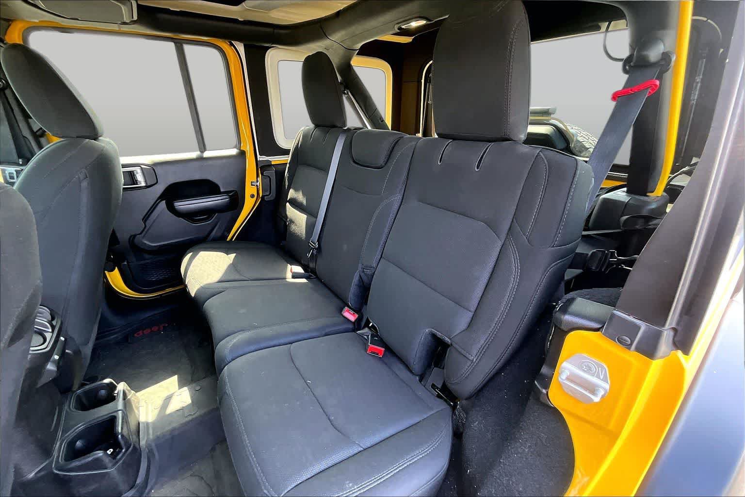 Used 2019 Jeep Wrangler Unlimited Sport S AWD/4WD image 19