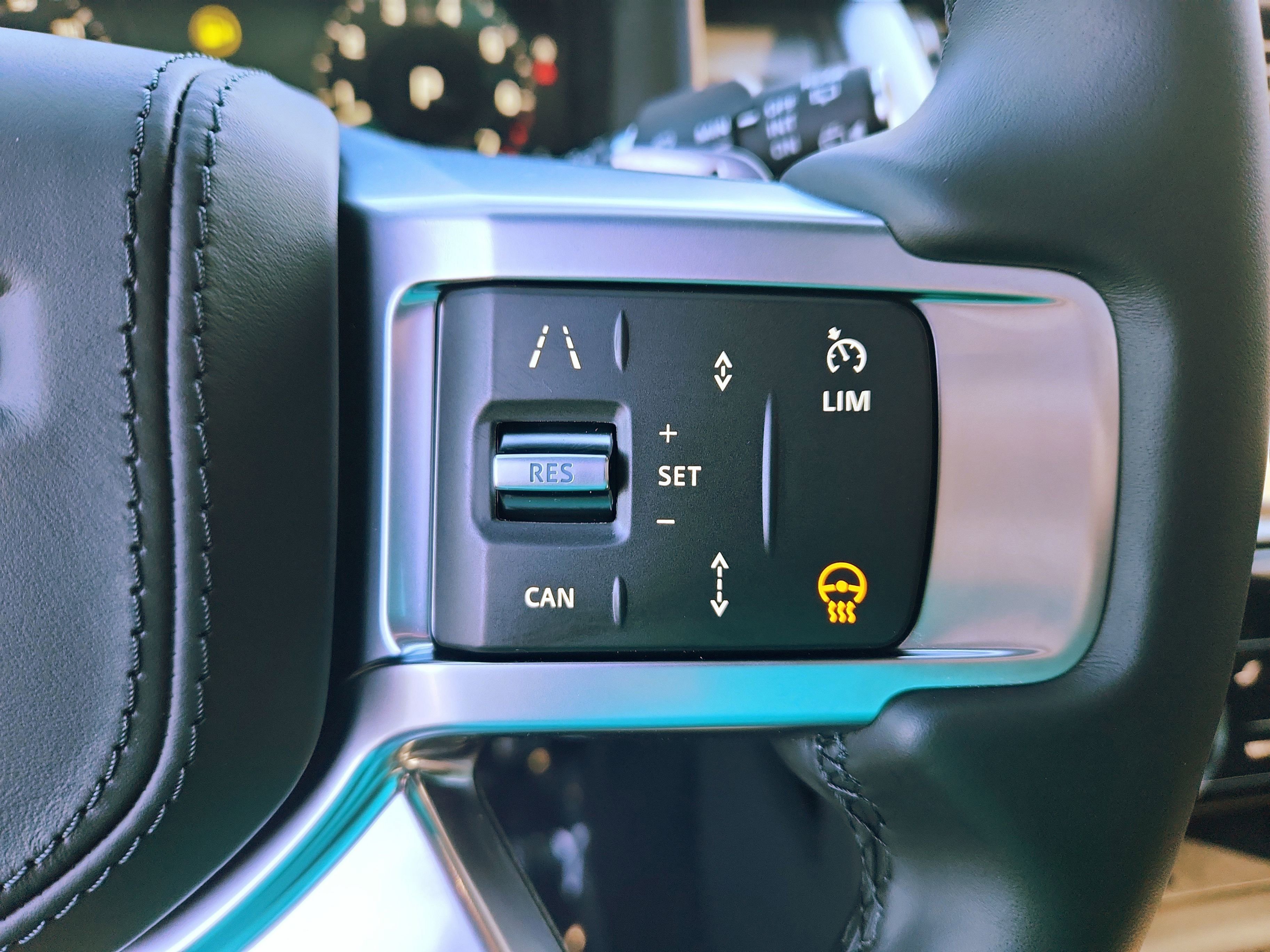 New 2026 Land Rover Discovery Limited Edition image 20