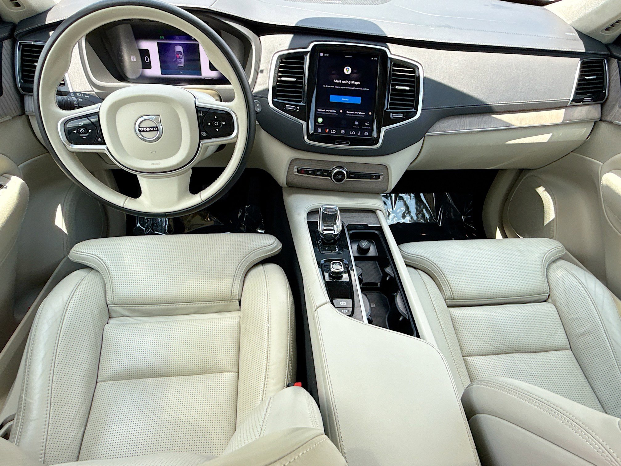 Used 2024 Volvo XC90 B6 Ultimate w/ Lounge Package AWD/4WD image 16