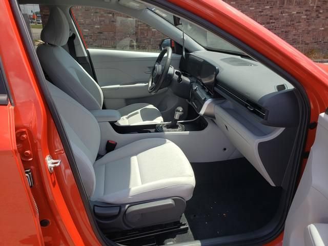 Certified 2024 Hyundai Kona SEL AWD/4WD image 20