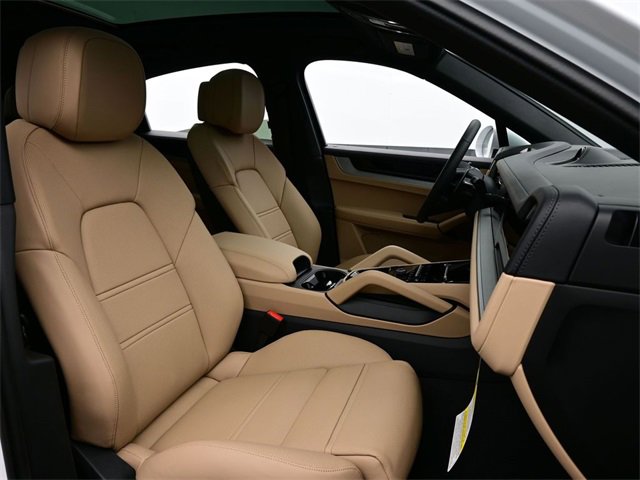 New 2026 Porsche Cayenne Coupe image 19