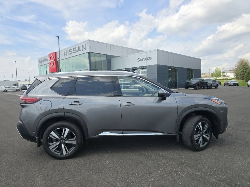 Used 2023 Nissan Rogue Platinum w/ Platinum Premium Package AWD/4WD image 16