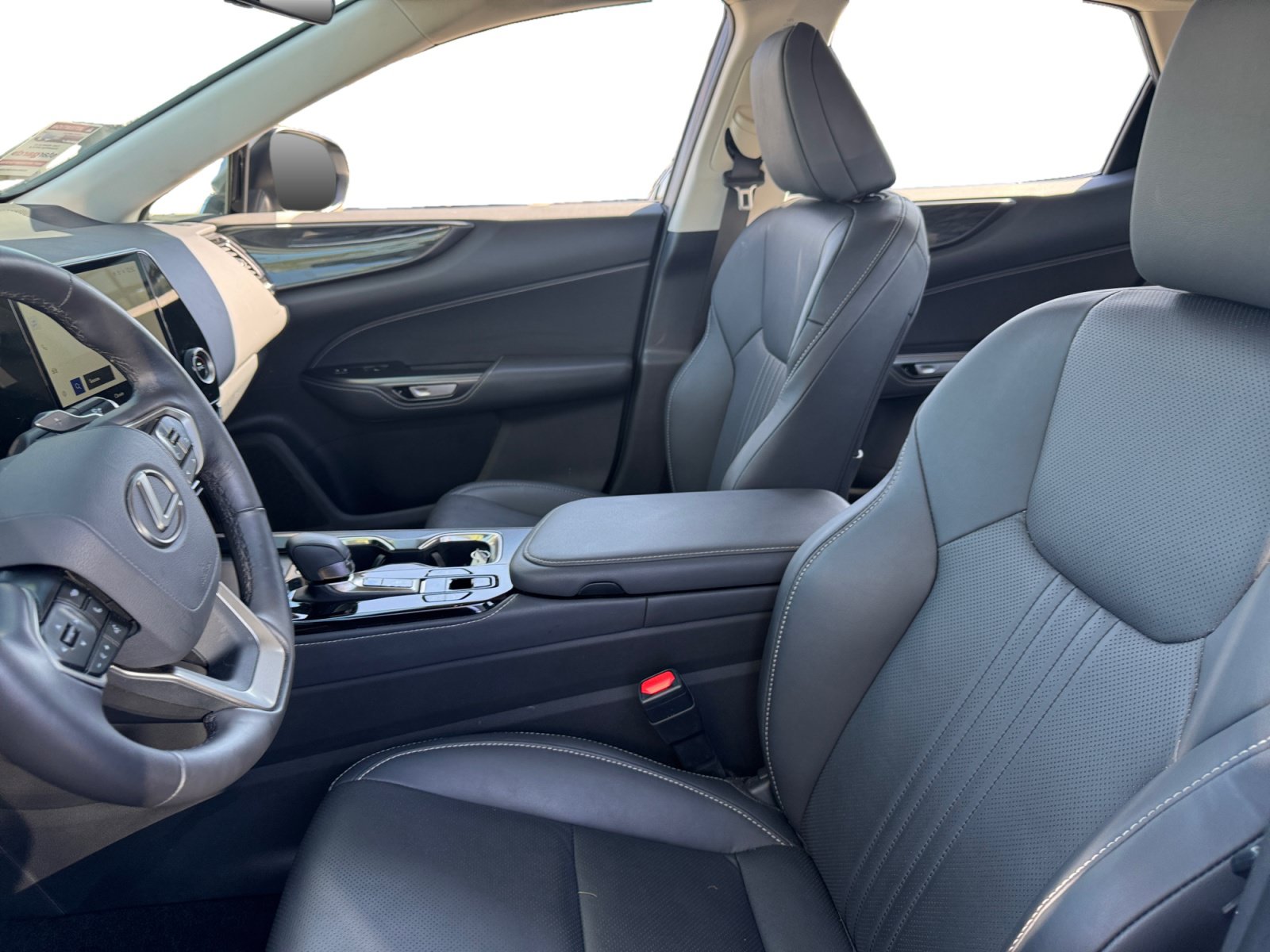 Used 2026 Lexus NX 350h AWD w/ Cold Area Package image 9