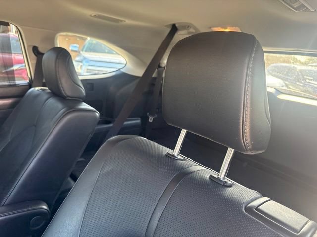 Used 2023 Toyota Highlander Limited FWD image 8