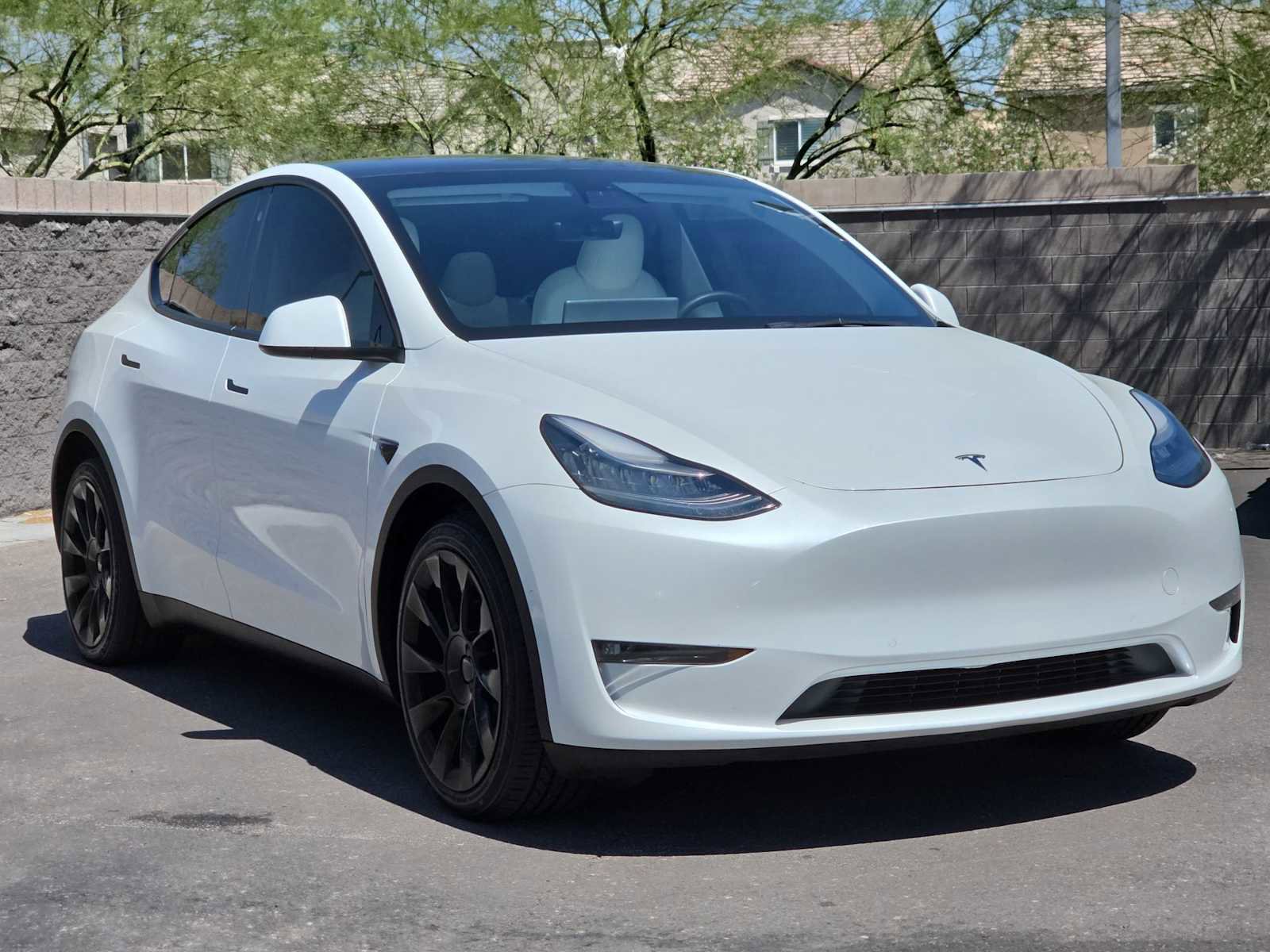 Used 2021 Tesla Model Y Long Range AWD/4WD image 3