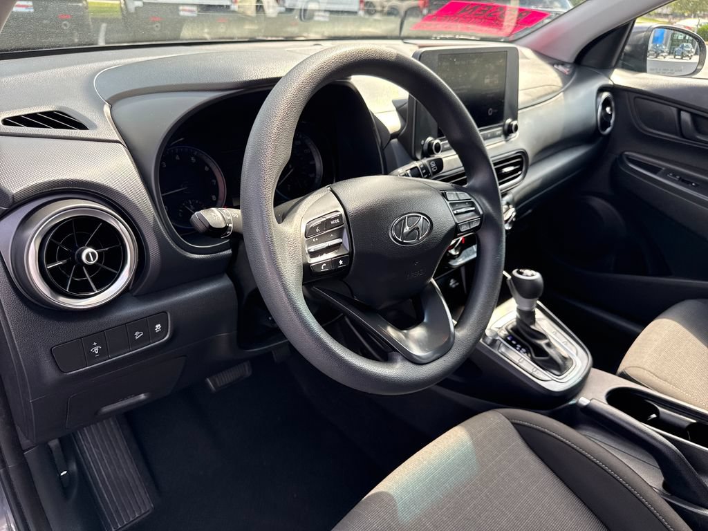 Used 2023 Hyundai Kona SEL AWD/4WD image 14