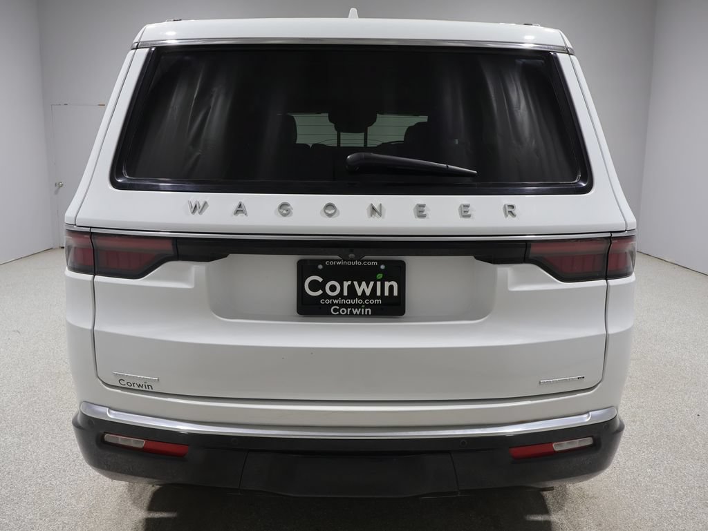 Certified 2023 Jeep Wagoneer Series III w/ Premium Group I AWD/4WD image 4