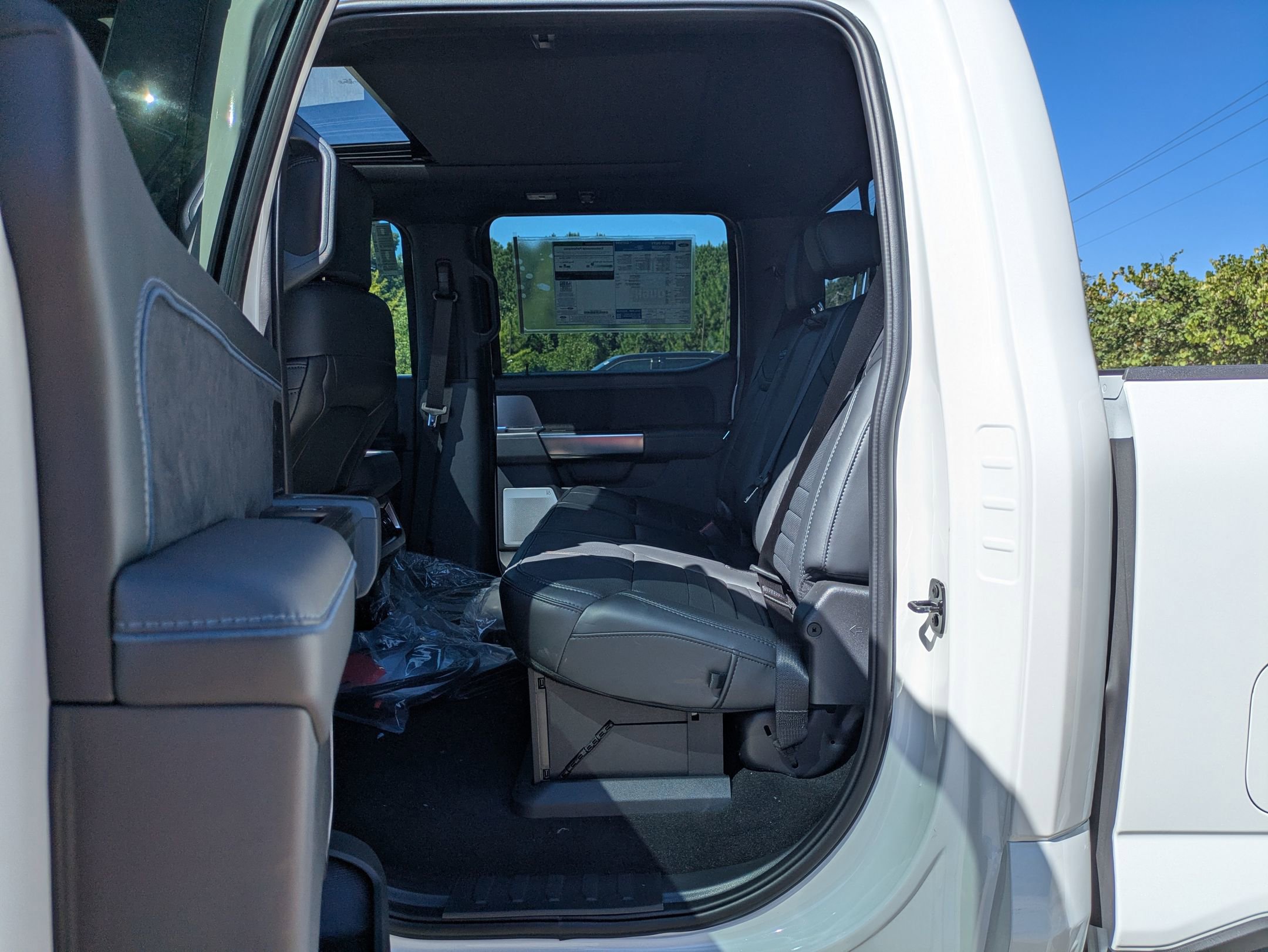 New 2026 Ford F250 Platinum w/ Tremor Off-Road Package image 29