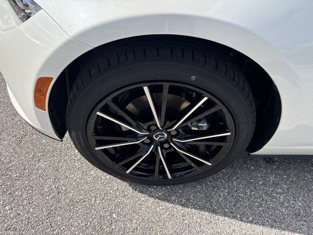 New 2026 MAZDA MX-5 Miata RF Grand Touring RWD image 7