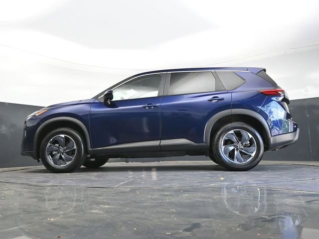 Used 2025 Nissan Rogue SV image 40