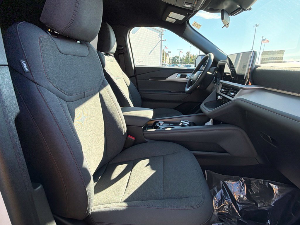 New 2027 Ford Explorer Active AWD/4WD image 37