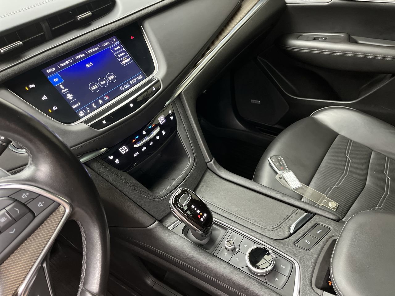 Certified 2020 Cadillac XT5 Sportv w/ Platinum Package AWD/4WD image 19