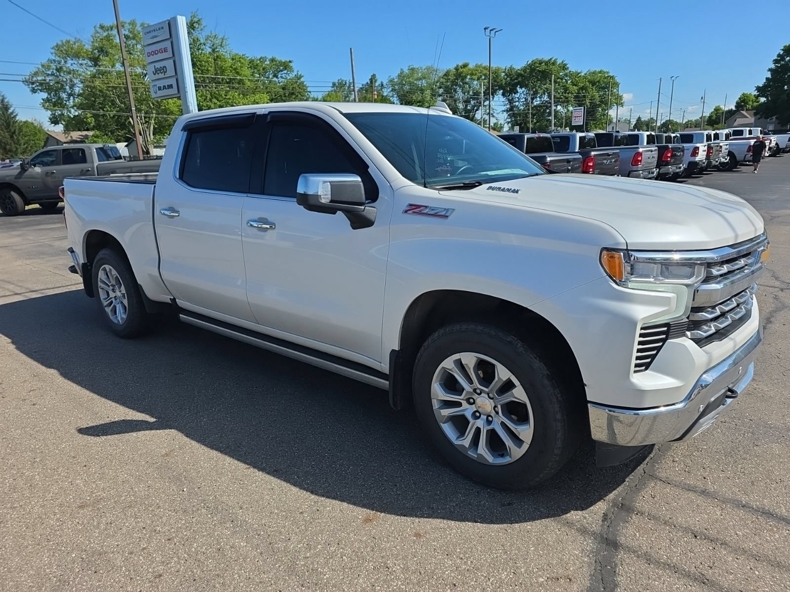 Used 2025 Chevrolet Silverado 1500 LTZ w/ Z71 Off-Road Package AWD/4WD image 3
