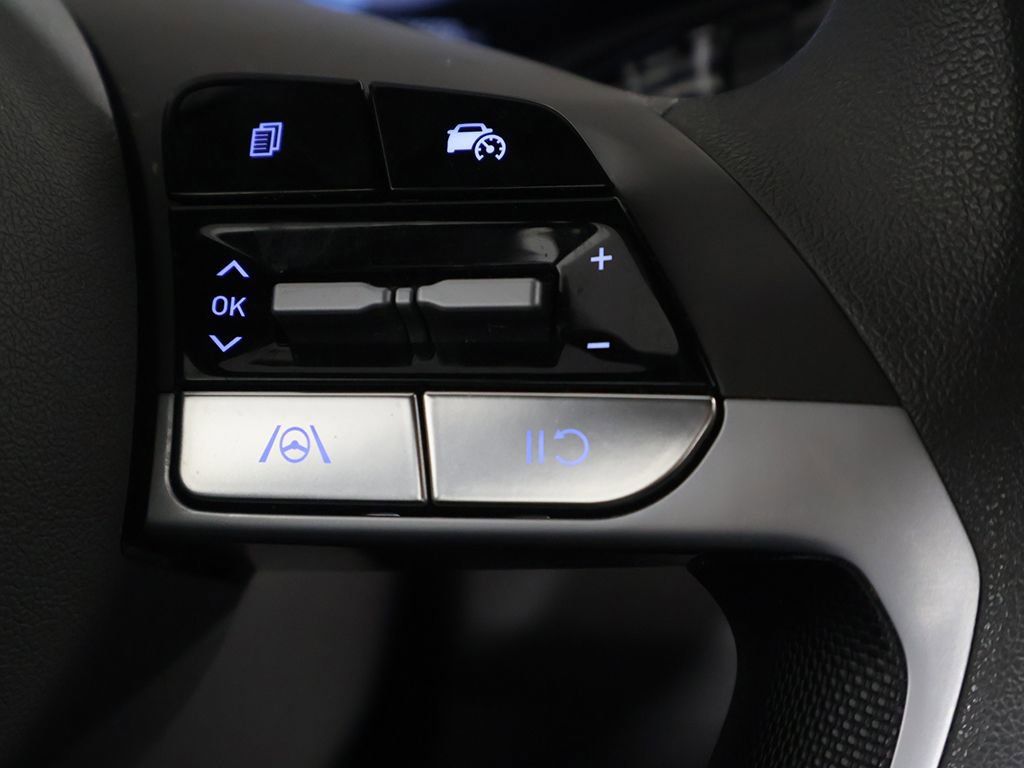 Used 2024 Hyundai Elantra SEL FWD image 37