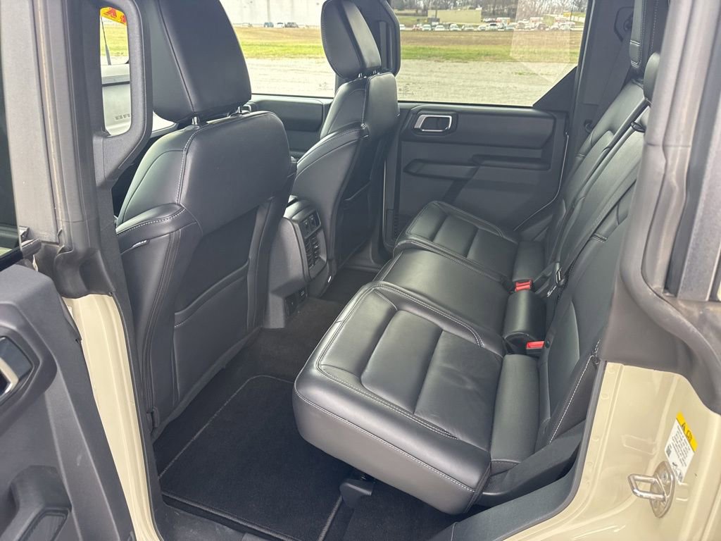 Used 2025 Ford Bronco Outer Banks image 13