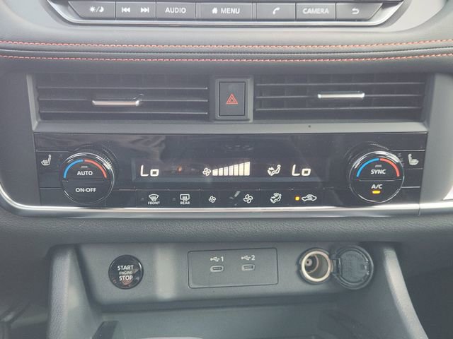 Certified 2025 Nissan Rogue SV image 17