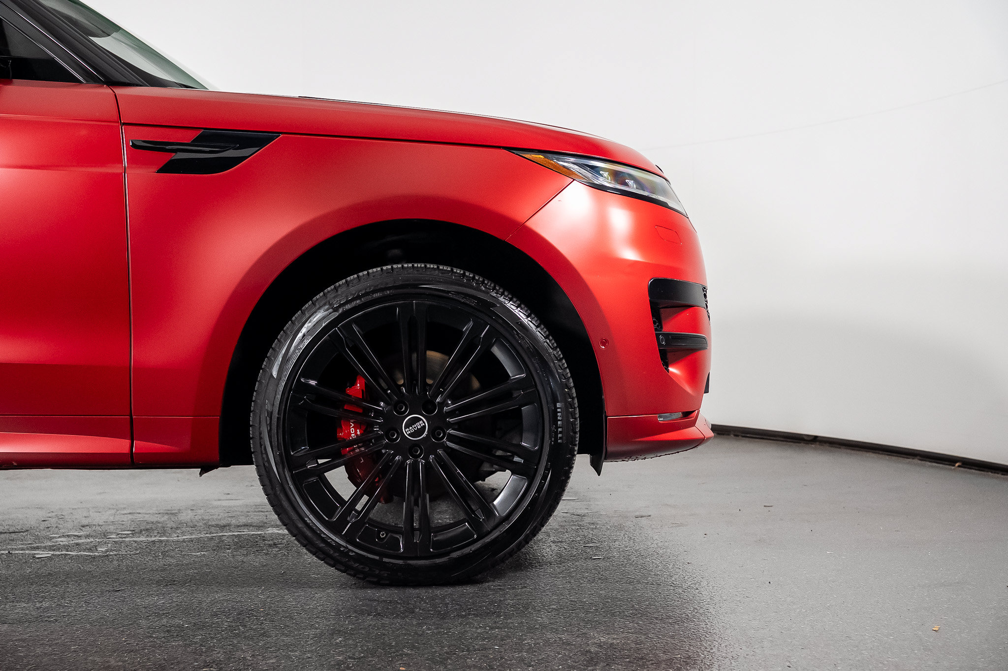Used 2024 Land Rover Range Rover Sport Dynamic SE AWD/4WD image 32