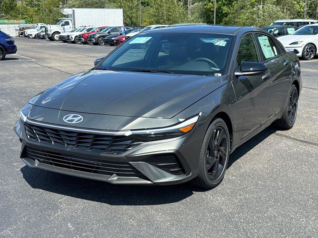 New 2026 Hyundai Elantra SEL Sport FWD image 1