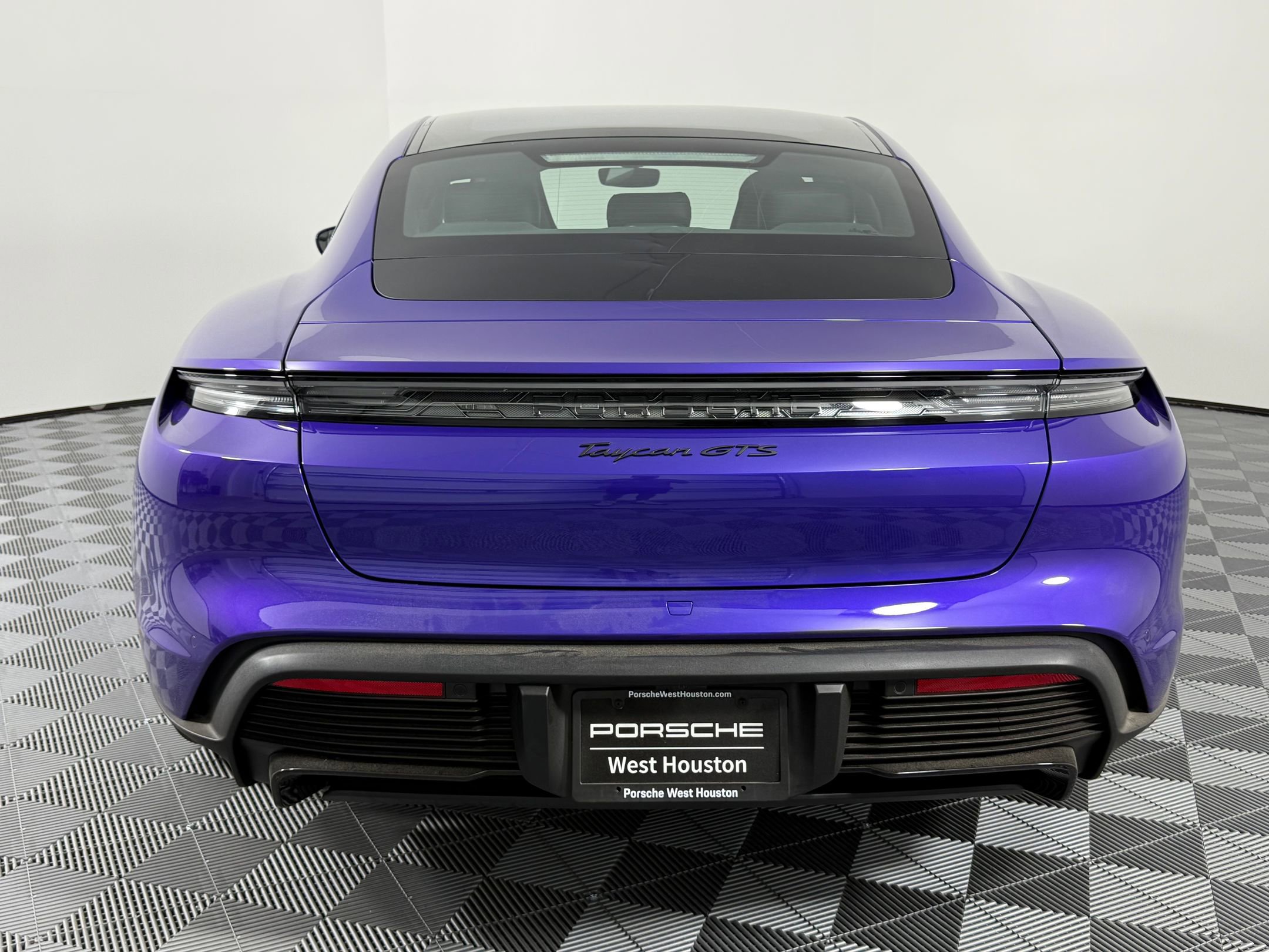 New 2026 Porsche Taycan GTS image 10