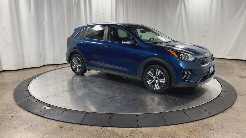 Used 2022 Kia Niro EX image 3
