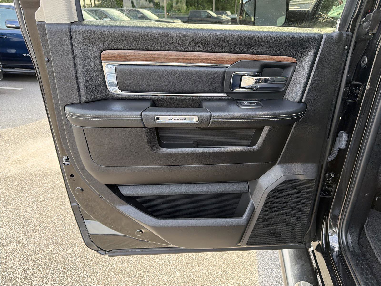 Used 2018 RAM 2500 Laramie w/ Sport Appearance Group AWD/4WD image 20