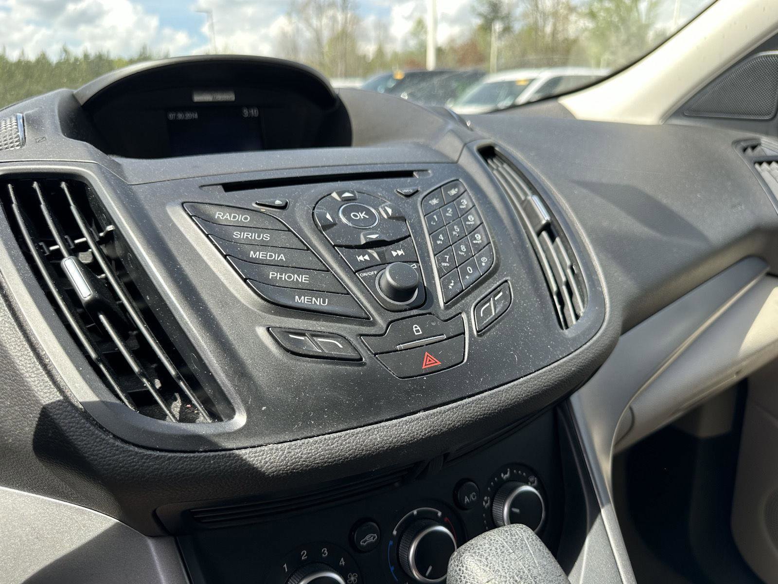 Used 2014 Ford Escape SE image 12