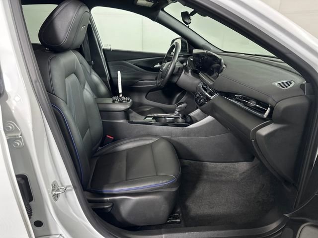 Used 2024 Buick Envista Sport Touring w/ Advanced Safety Package image 28