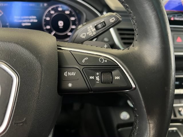 Used 2020 Audi Q5 e Premium w/ Convenience Package AWD/4WD image 37