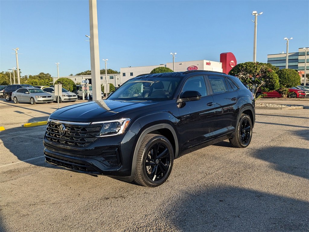 New 2026 Volkswagen Atlas Cross Sport SEL R-Line image 4