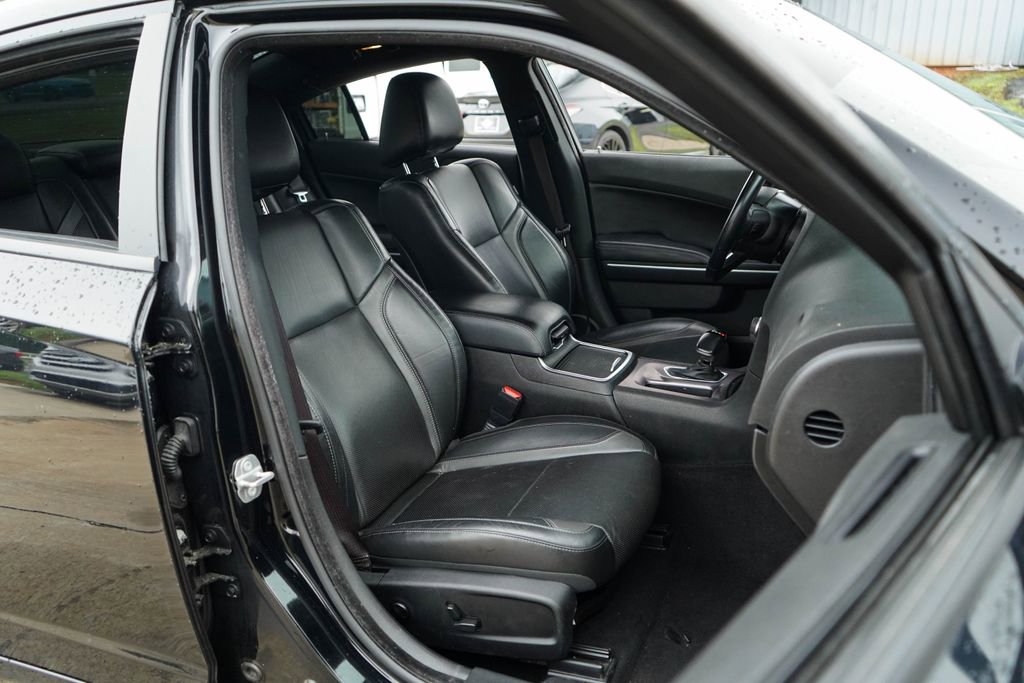 Used 2021 Dodge Charger SXT w/ Leather Interior Group RWD image 13