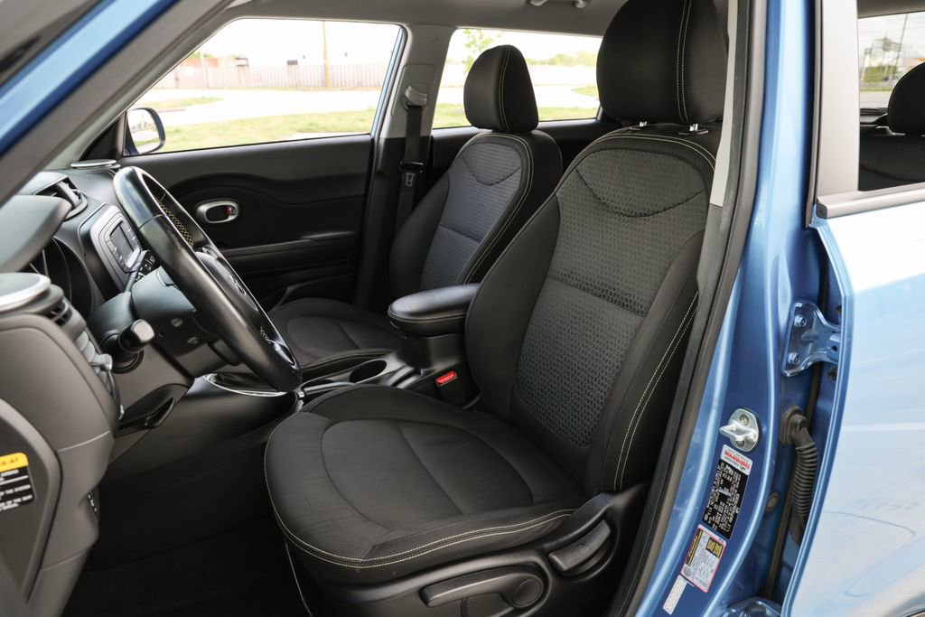 Used 2016 Kia Soul + w/ Designer's Package image 15
