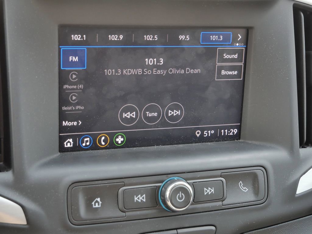 Used 2024 GMC Terrain SLE w/ Driver Convenience Package image 50