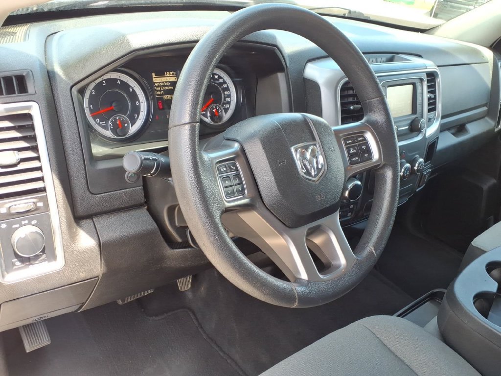 Used 2022 RAM 1500 Classic SLT AWD/4WD image 23