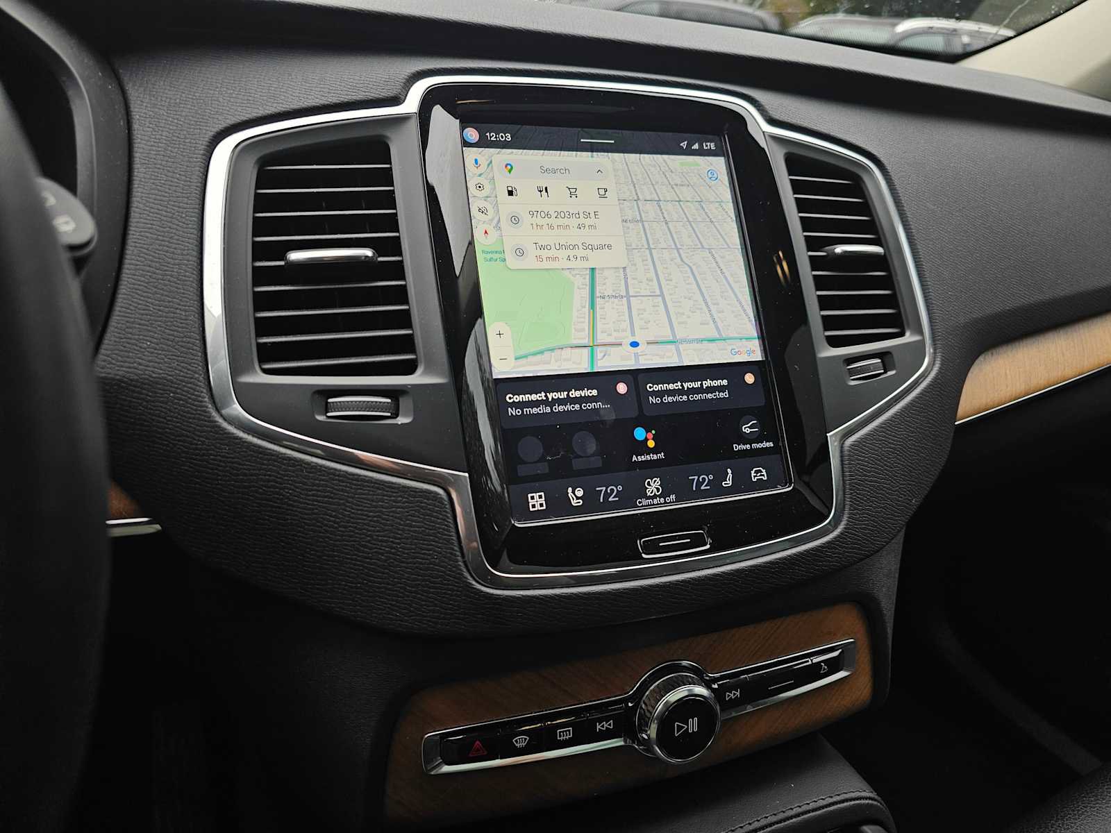 Used 2023 Volvo XC90 B6 Core w/ Protection Package Premier image 28